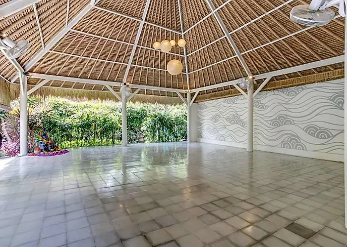 The Chillhouse Canggu By Bvr Bali Holiday Rentals Hotel Canggu
